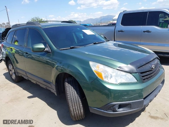 2012 Subaru Outback 2.5i Prem with VIN 4S4BRBCC9C3231557, listed as a IAAI auction lot 41974192 with 205,391 mi miles. Bid and sale history available at carsss.com. Image 1.