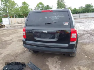 2013 Jeep Patriot Sport с VIN 1C4NJPBA7DD264798, выставлен на аукционе IAAI как лот 42327711 с пробегом 205 627 миль миль и . История ставок и продаж доступна на DreamBid. Изображение 17.