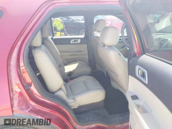2015 Ford Explorer XLT with VIN 1FM5K7D83FGA12356, listed as a IAAI auction lot 42005845 with 146,196 mi miles and . Bid and sale history available at carsss.com. Image 8.