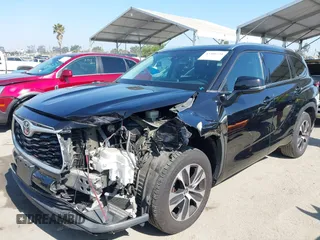 2021 Toyota Highlander XLE with VIN 5TDGZRAH2MS065304, listed as a IAAI auction lot 42386731 with 67,893 mi miles and . Bid and sale history available at DreamBid. Image 18.