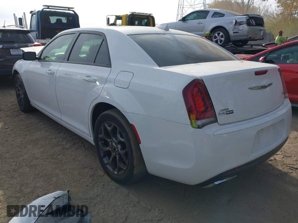 2015 Chrysler 300 with VIN 2C3CCAGG6FH842475, listed as a IAAI auction lot 40713366 with 138,342 mi miles. Bid and sale history available at carsss.com. Image 3.