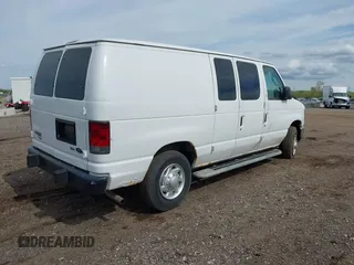 2011 Ford Econoline Cargo Commercial z VIN 1FTNE2EW0BDA56676, wystawiony jako IAAI lot #42215010 z przebiegiem 179 752 mil mil oraz . Historia ofert i sprzedaży dostępna na DreamBid. Obrazek 4.