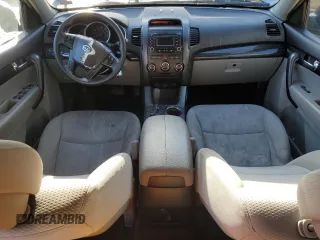 2012 Kia Sorento LX with VIN 5XYKT4A11CG251848, listed as a Copart auction lot 48015425 with 182,134 mi miles and Salvage Title. Bid and sale history available at DreamBid. Image 8.