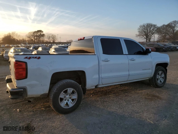2018 Chevrolet Silverado 1500 LT with VIN 3GCUKREC8JG192476, listed as a Copart auction lot 47482725 with 118,092 mi miles and Salvage Title. Bid and sale history available at carsss.com. Image 3.