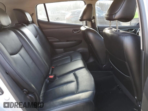 2015 Nissan LEAF SV with VIN 1N4AZ0CP2FC317732, listed as a Copart auction lot 39005553 with 116,896 mi miles. Bid and sale history available at carsss.com. Image 10.