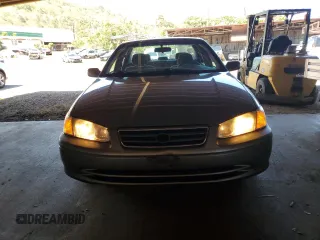 2001 Toyota Camry CE z VIN JT2BG22K610585062, wystawiony jako Copart lot #50842765 z przebiegiem 73 035 mil mil oraz Szkoda całkowita • Salvage title. Historia ofert i sprzedaży dostępna na DreamBid. Obrazek 5.