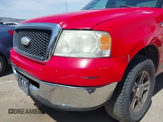 2007 Ford F-150 XLT z VIN 1FTRW12W77KC51996, wystawiony jako IAAI lot #42290348 z przebiegiem 79 969 mil mil oraz . Historia ofert i sprzedaży dostępna na DreamBid. Obrazek 6.
