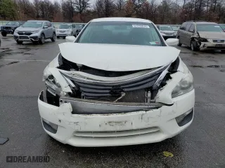 2015 Nissan Altima 2.5 SV with VIN 1N4AL3AP8FC429523, listed as a Copart auction lot 51233574 with 85,128 mi miles and Non Repairable. Bid and sale history available at carsss.com. Image 5.