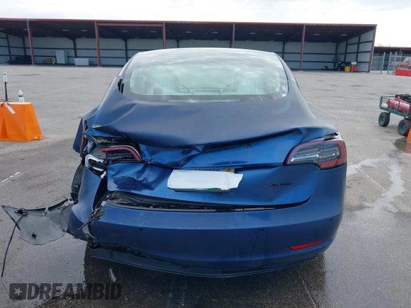 2018 Tesla Model 3 Long Range Battery with VIN 5YJ3E1EB9JF134958, listed as a IAAI auction lot 41980958 with 80,367 mi miles and . Bid and sale history available at DreamBid. Image 15.