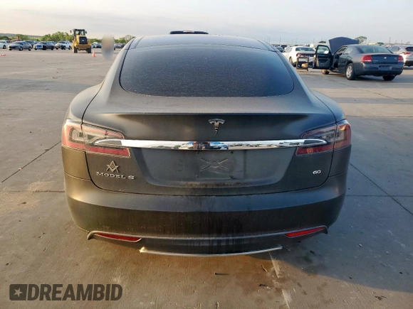 2013 Tesla Model S with VIN 5YJSA1CG0DFP15615, listed as a Copart auction lot 50795235 with 156,030 mi miles and Salvage title. Bid and sale history available at DreamBid. Image 6.