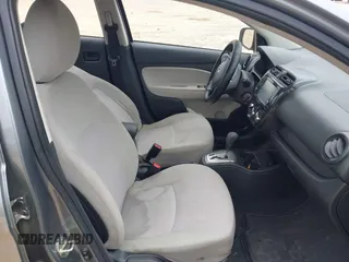2019 Mitsubishi Mirage ES z VIN ML32F3FJ5KHF06720, wystawiony jako IAAI lot #42117423 z przebiegiem 124 831 mil mil oraz . Historia ofert i sprzedaży dostępna na DreamBid. Obrazek 5.