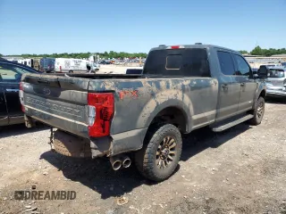 2021 Ford F-350 XL with VIN 1FT8W3BT1MEC69708, listed as a Copart auction lot 56928725 with 106,637 mi miles and Salvage title. Bid and sale history available at DreamBid. Image 3.