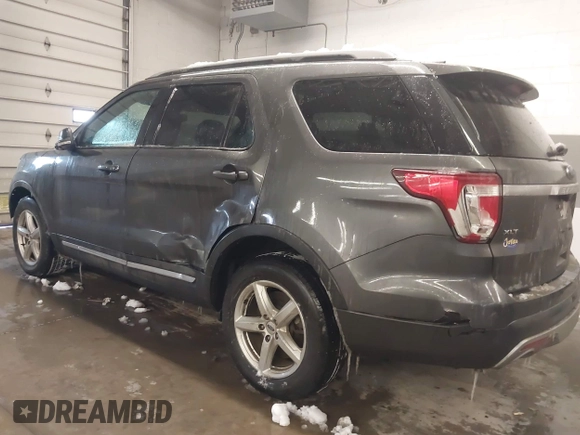 2017 Ford Explorer XLT with VIN 1FM5K8D88HGD75308, listed as a IAAI auction lot 41628295 with 92,327 mi miles and . Bid and sale history available at carsss.com. Image 6.