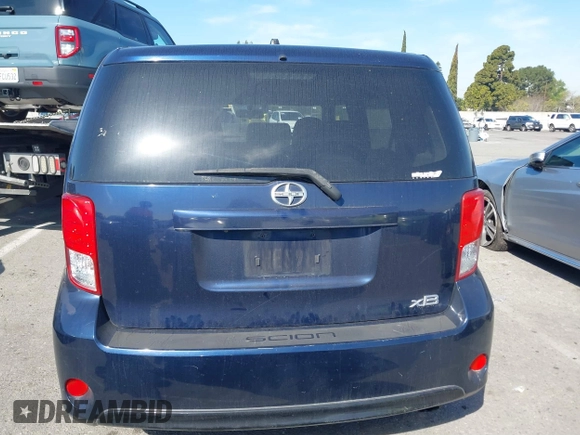 2015 Scion xB with VIN JTLZE4FE0FJ073685, listed as a IAAI auction lot 41857526 with 146,899 mi miles. Bid and sale history available at carsss.com. Image 16.