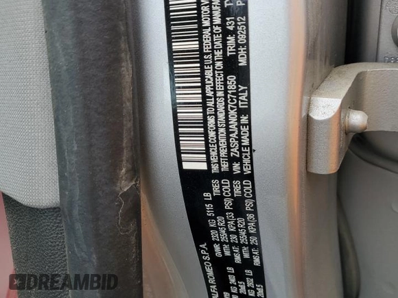 2019 Alfa Romeo Stelvio z VIN ZASPAJAN0K7C71850, wystawiony jako Copart lot #54234205 z przebiegiem Nie podano mil oraz Szkoda całkowita • Salvage title. Historia ofert i sprzedaży dostępna na DreamBid. Obrazek 13.