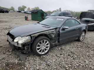 2007 Mercedes-Benz SL 550 z VIN WDBSK71F17F128087, wystawiony jako Copart lot #56397405 z przebiegiem 195 854 mil mil oraz Tytuł czysty. Historia ofert i sprzedaży dostępna na DreamBid. Obrazek 1.