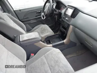 2003 Honda Pilot EX with VIN 2HKYF184X3H561179, listed as a IAAI auction lot 41709312 with 302,368 mi miles. Bid and sale history available at carsss.com. Image 5.