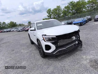2024 Volkswagen Atlas SE z VIN 1V2KE2CA8RC228414, wystawiony jako Copart lot #58786605 z przebiegiem 11 715 mil mil oraz Szkoda całkowita • Salvage title. Historia ofert i sprzedaży dostępna na DreamBid. Obrazek 3.