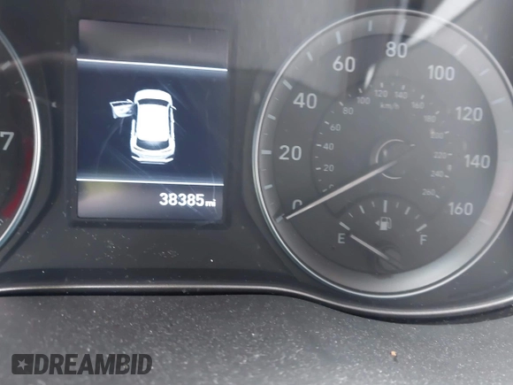2020 Hyundai Kona SEL with VIN KM8K2CAA8LU547196, listed as a IAAI auction lot 41857809 with 38,385 mi miles and . Bid and sale history available at DreamBid. Image 7.