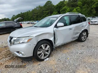 2015 Nissan Pathfinder SL with VIN 5N1AR2MN2FC671555, listed as a Copart auction lot 60201015 with 159,356 mi miles and Salvage title. Bid and sale history available at DreamBid. Image 1.