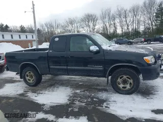 2006 Toyota Tundra SR5 with VIN 5TBBT44196S476238, listed as a IAAI auction lot 41524111 with 174,631 mi miles. Bid and sale history available at carsss.com. Image 13.