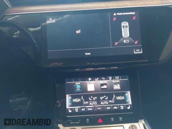 2019 Audi e-tron Prestige with VIN WA1VABGE1KB008769, listed as a IAAI auction lot 41412414 with 41,072 mi miles and . Bid and sale history available at DreamBid. Image 18.