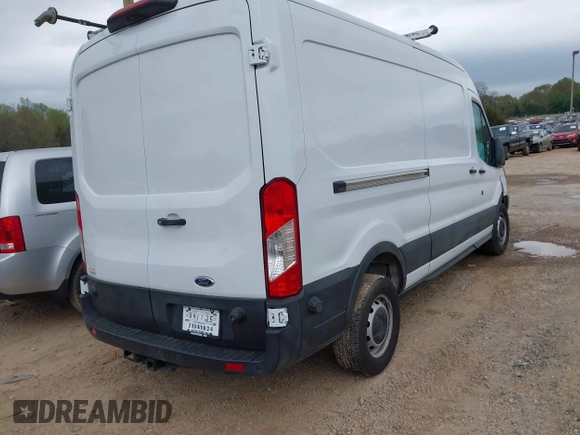 2019 Ford Transit z VIN 1FTYR2CM8KKA13993, wystawiony jako IAAI lot #41955116 z przebiegiem 91 395 mil mil oraz . Historia ofert i sprzedaży dostępna na DreamBid. Obrazek 4.
