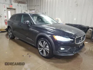 2025 Volvo V60 Plus z VIN YV4L12WK7S2145927, wystawiony jako Copart lot #51293525 z przebiegiem 1 364 mil mil oraz Szkoda całkowita • Salvage title. Historia ofert i sprzedaży dostępna na DreamBid. Obrazek 4.