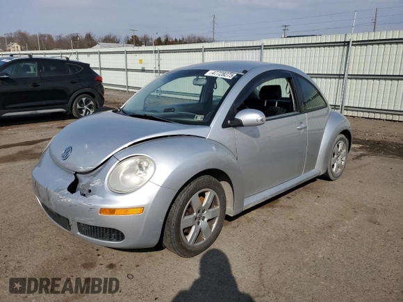 2007 Volkswagen New Beetle Coupe with VIN 3VWPG31C47M510263, listed as a Copart auction lot 47728275 with 142,248 mi miles and Salvage Title. Bid and sale history available at carsss.com. Image 1.