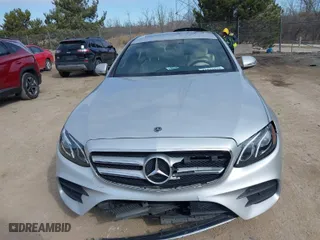 2018 Mercedes-Benz E-Class E 300 with VIN WDDZF4KB2JA454750, listed as a IAAI auction lot 41775210 with 83,121 mi miles. Bid and sale history available at carsss.com. Image 12.