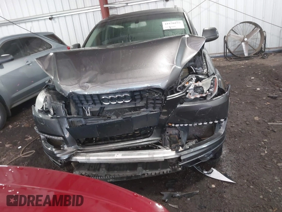 2015 Audi Q7 Premium Plus with VIN WA1LGAFE1FD028287, listed as a IAAI auction lot 41820192 with 104,540 mi miles and . Bid and sale history available at DreamBid. Image 12.