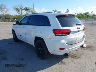 2018 Jeep Grand Cherokee Altitude with VIN 1C4RJEAG7JC197150, listed as a IAAI auction lot 41709016 with 94,480 mi miles. Bid and sale history available at carsss.com. Image 3.