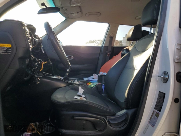 2018 Kia Soul + with VIN KNDJP3A52J7550501, listed as a Copart auction lot 53960235 with 134,532 mi miles and Salvage Title. Bid and sale history available at carsss.com. Image 7.