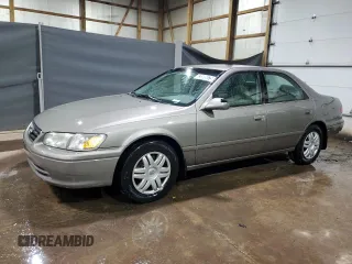 2001 Toyota Camry CE with VIN 4T1BG22K11U056470, listed as a Copart auction lot 53506575 with 143,578 mi miles and Clean Title. Bid and sale history available at carsss.com. Image 1.