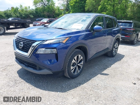 2023 Nissan Rogue SV z VIN 5N1BT3BA7PC900311, wystawiony jako IAAI lot #42330809 z przebiegiem 32 212 mil mil oraz . Historia ofert i sprzedaży dostępna na DreamBid. Obrazek 2.