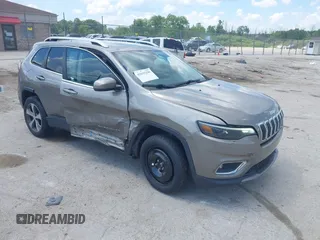 2019 Jeep Cherokee Limited с VIN 1C4PJMDX4KD421886, выставлен на аукционе IAAI как лот 42635290 с пробегом 100 658 миль миль и . История ставок и продаж доступна на DreamBid. Изображение 1.
