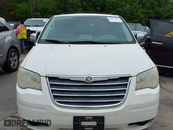 2010 Chrysler Town & Country Touring with VIN 2A4RR5D14AR133746, listed as a IAAI auction lot 42116450 with 221,775 mi miles. Bid and sale history available at carsss.com. Image 6.