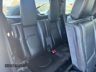 2020 Land Rover Defender SE with VIN SALEPEEU6L2017266, listed as a Copart auction lot 54608415 with 117,429 mi miles and Clean title. Bid and sale history available at DreamBid. Image 9.