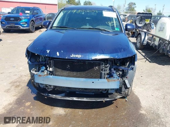 2014 Jeep Compass Latitude with VIN 1C4NJCEB2ED883243, listed as a IAAI auction lot 41989007 with 138,192 mi miles. Bid and sale history available at carsss.com. Image 6.