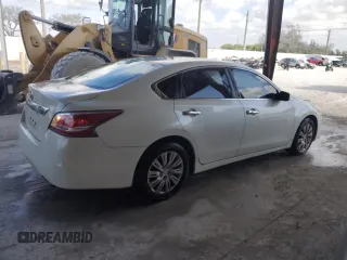 2015 Nissan Altima 2.5 S with VIN 1N4AL3AP0FC198200, listed as a Copart auction lot 54127355 with 180,725 mi miles and Clean Title. Bid and sale history available at carsss.com. Image 3.