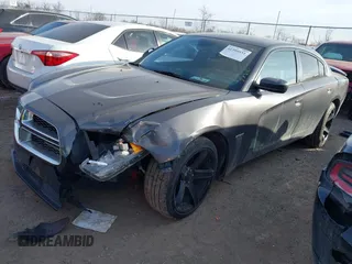 2014 Dodge Charger RT z VIN 2C3CDXCT7EH214037, wystawiony jako IAAI lot #41399551 z przebiegiem 108 620 mil mil oraz . Historia ofert i sprzedaży dostępna na DreamBid. Obrazek 17.