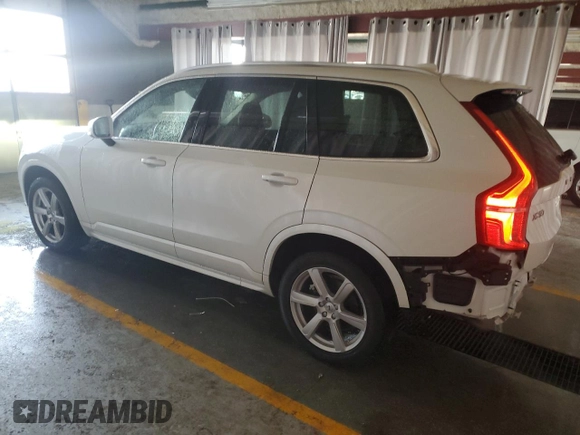 2022 Volvo XC90 Momentum with VIN YV4102PK4N1836707, listed as a Copart auction lot 49228025 with 33,754 mi miles and Clean Title. Bid and sale history available at carsss.com. Image 2.