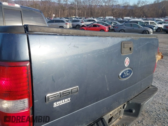 2005 Ford F-150 XL z VIN 1FTRF145X5NB78736, wystawiony jako IAAI lot #41444095 z przebiegiem 179 074 mil mil oraz . Historia ofert i sprzedaży dostępna na DreamBid. Obrazek 16.
