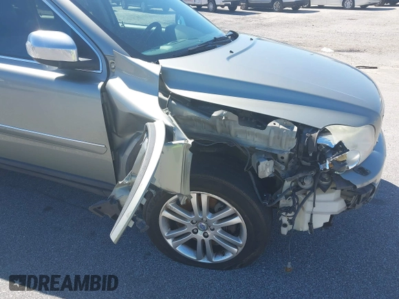 2008 Volvo XC90 V8 with VIN YV4CZ852181444695, listed as a IAAI auction lot 41574732 with 219,065 mi miles. Bid and sale history available at carsss.com. Image 6.
