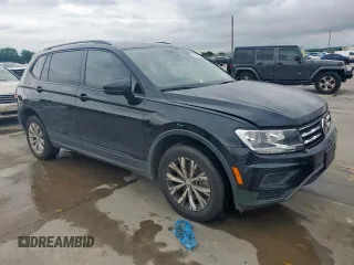 2020 Volkswagen Tiguan S z VIN 3VV1B7AX1LM180885, wystawiony jako Copart lot #60566125 z przebiegiem 59 276 mil mil oraz Szkoda całkowita • Salvage title. Historia ofert i sprzedaży dostępna na DreamBid. Obrazek 4.