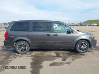 2017 Dodge Grand Caravan SE with VIN 2C4RDGBG7HR645910, listed as a IAAI auction lot 41654177 with 132,016 mi miles and . Bid and sale history available at DreamBid. Image 13.