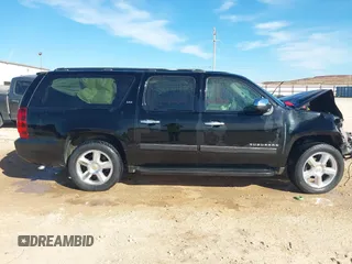2007 Chevrolet Suburban LT with VIN 3GNFC16077G264439, listed as a IAAI auction lot 41212959 with Not Provided miles and . Bid and sale history available at DreamBid. Image 14.