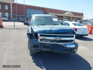 2010 Chevrolet Silverado 1500 LT with VIN 3GCRCSE00AG129825, listed as a IAAI auction lot 42003399 with 305,636 mi miles. Bid and sale history available at carsss.com. Image 12.