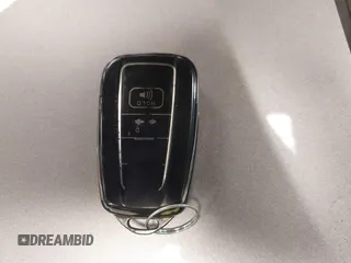 2018 Toyota C-HR XLE z VIN NMTKHMBX5JR039263, wystawiony jako IAAI lot #42265976 z przebiegiem 88 253 mil mil oraz . Historia ofert i sprzedaży dostępna na DreamBid. Obrazek 11.