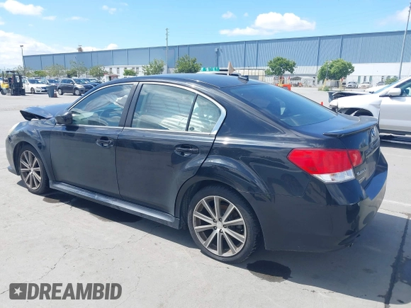 2014 Subaru Legacy Special Sports z VIN 4S3BMCH62E3021347, wystawiony jako IAAI lot #42260384 z przebiegiem 170 785 mil mil oraz . Historia ofert i sprzedaży dostępna na DreamBid. Obrazek 3.